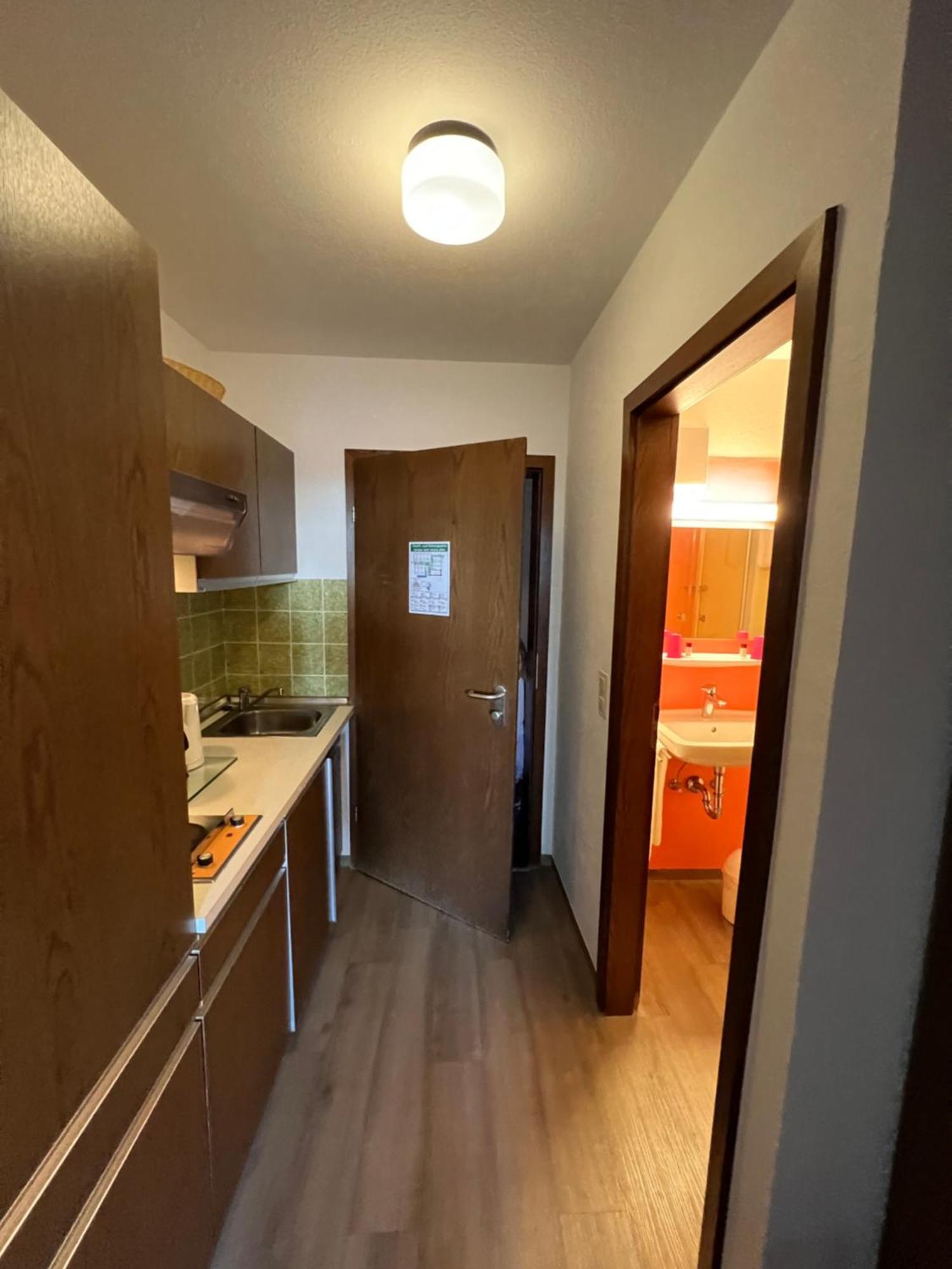 באד גריסבאך Appartement Mit Bademantelgang Zur Wohlfuehltherme מראה חיצוני תמונה